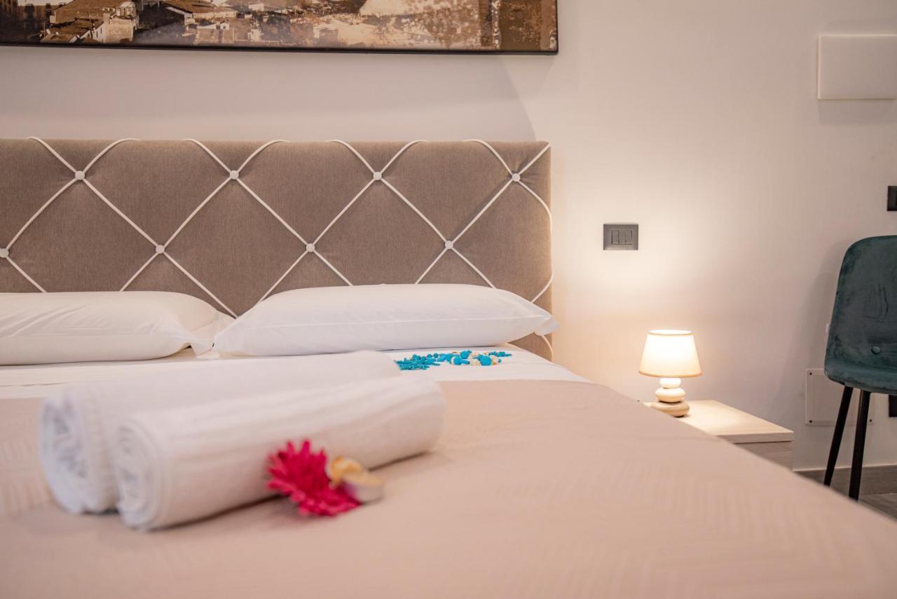 La Dolce Vita Rooms Procida Exterior foto