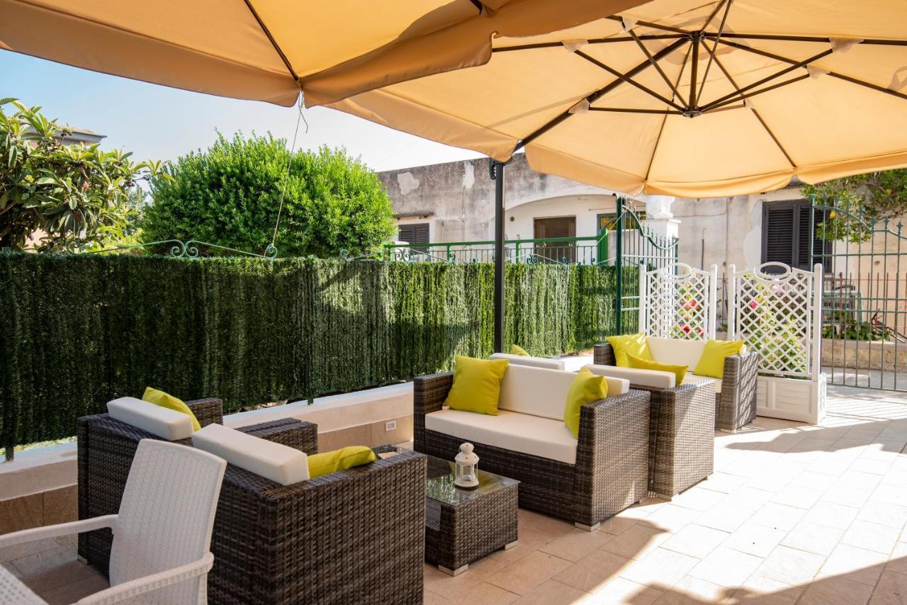 La Dolce Vita Rooms Procida Exterior foto