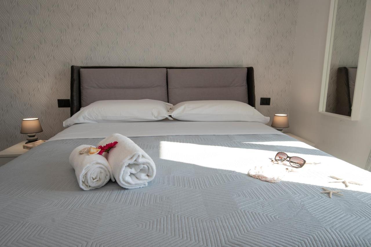 La Dolce Vita Rooms Procida Exterior foto