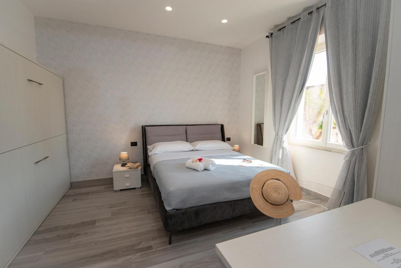 La Dolce Vita Rooms Procida Exterior foto