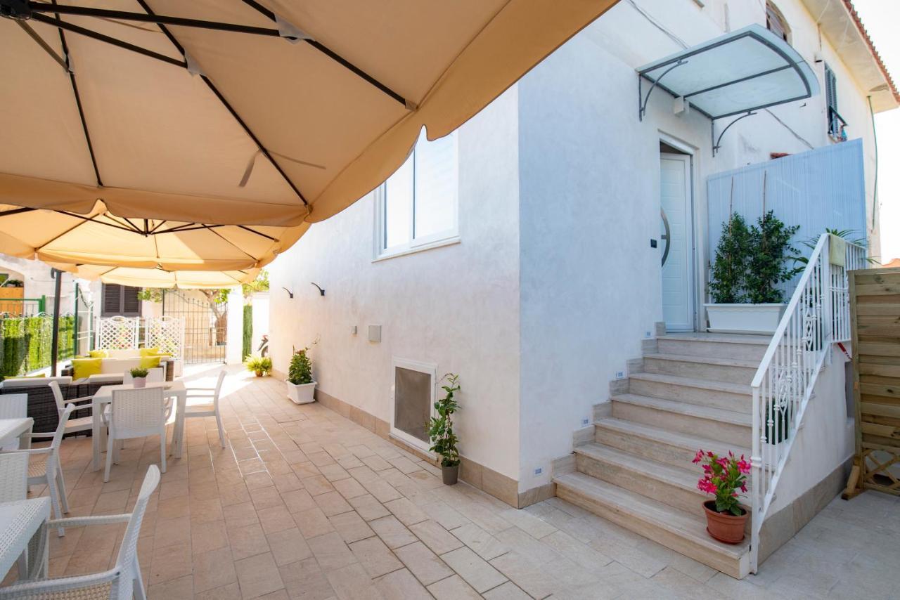 La Dolce Vita Rooms Procida Exterior foto